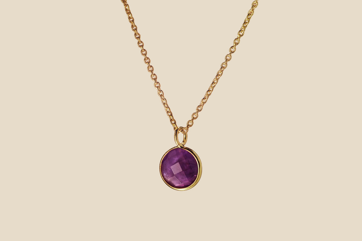 Amethyst Anhänger in Gold – Edelstein-Anhänger aus 18 Karat vergoldetem Silber 925